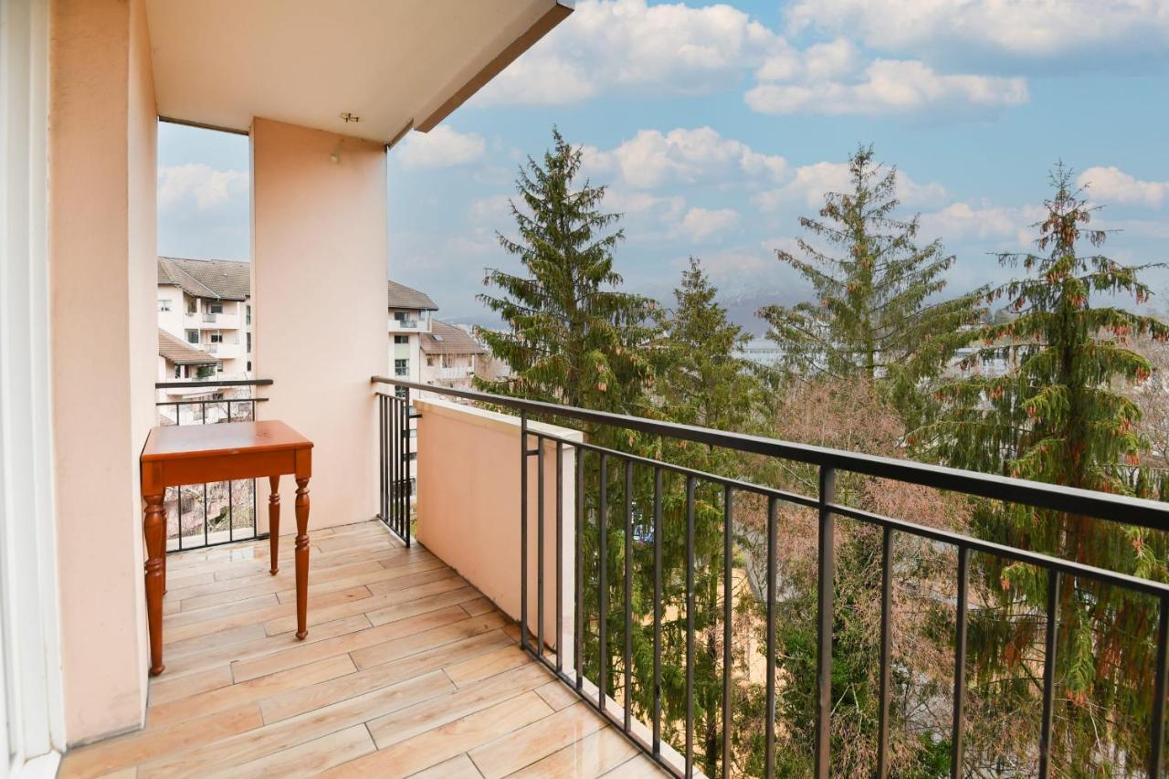 Nice Apartment With Balcony Very Close To The City Center Annecy Exterior foto